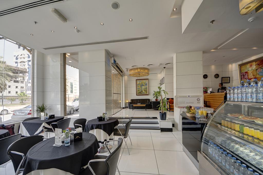 Rayan Hotel Corniche 샤르자 외부 사진