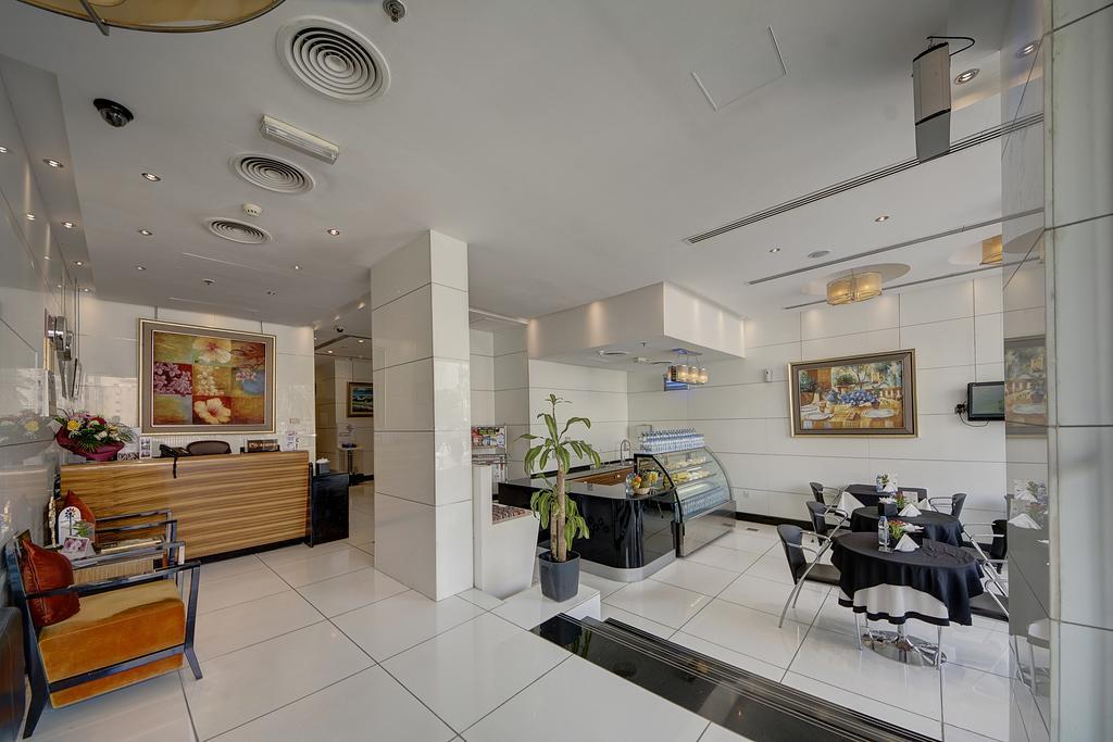 Rayan Hotel Corniche 샤르자 외부 사진