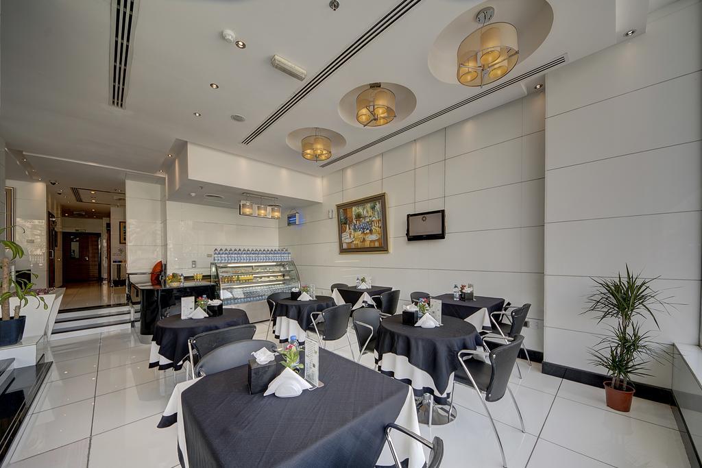Rayan Hotel Corniche 샤르자 외부 사진