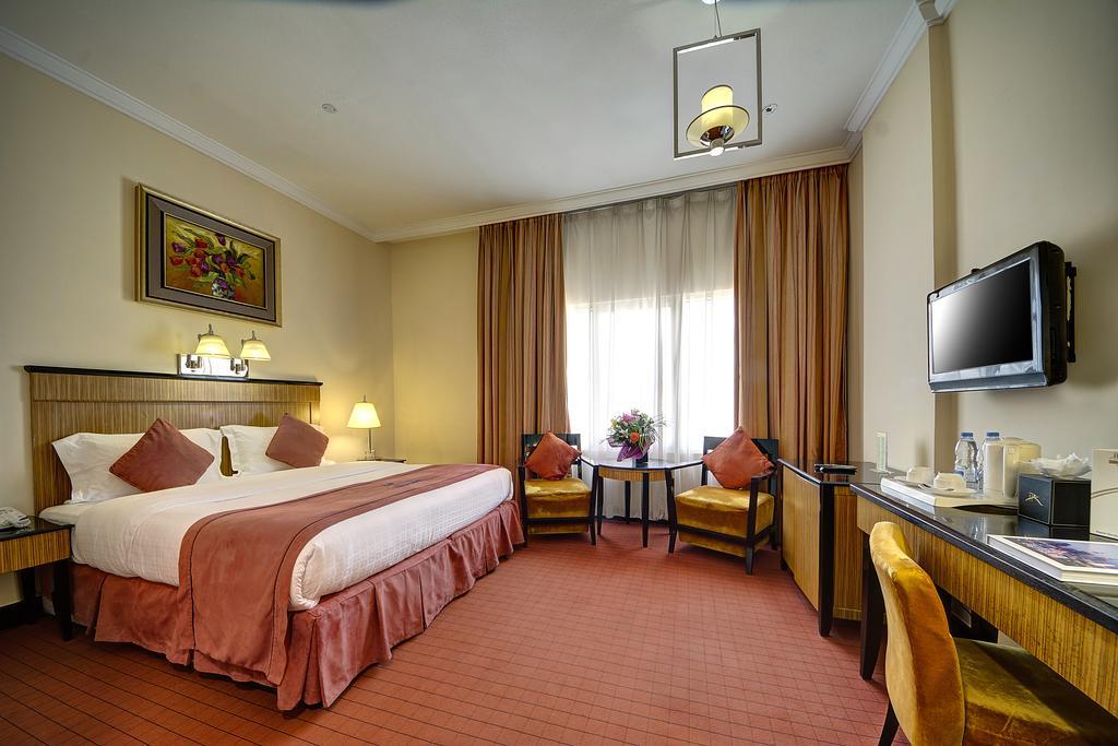 Rayan Hotel Corniche 샤르자 외부 사진