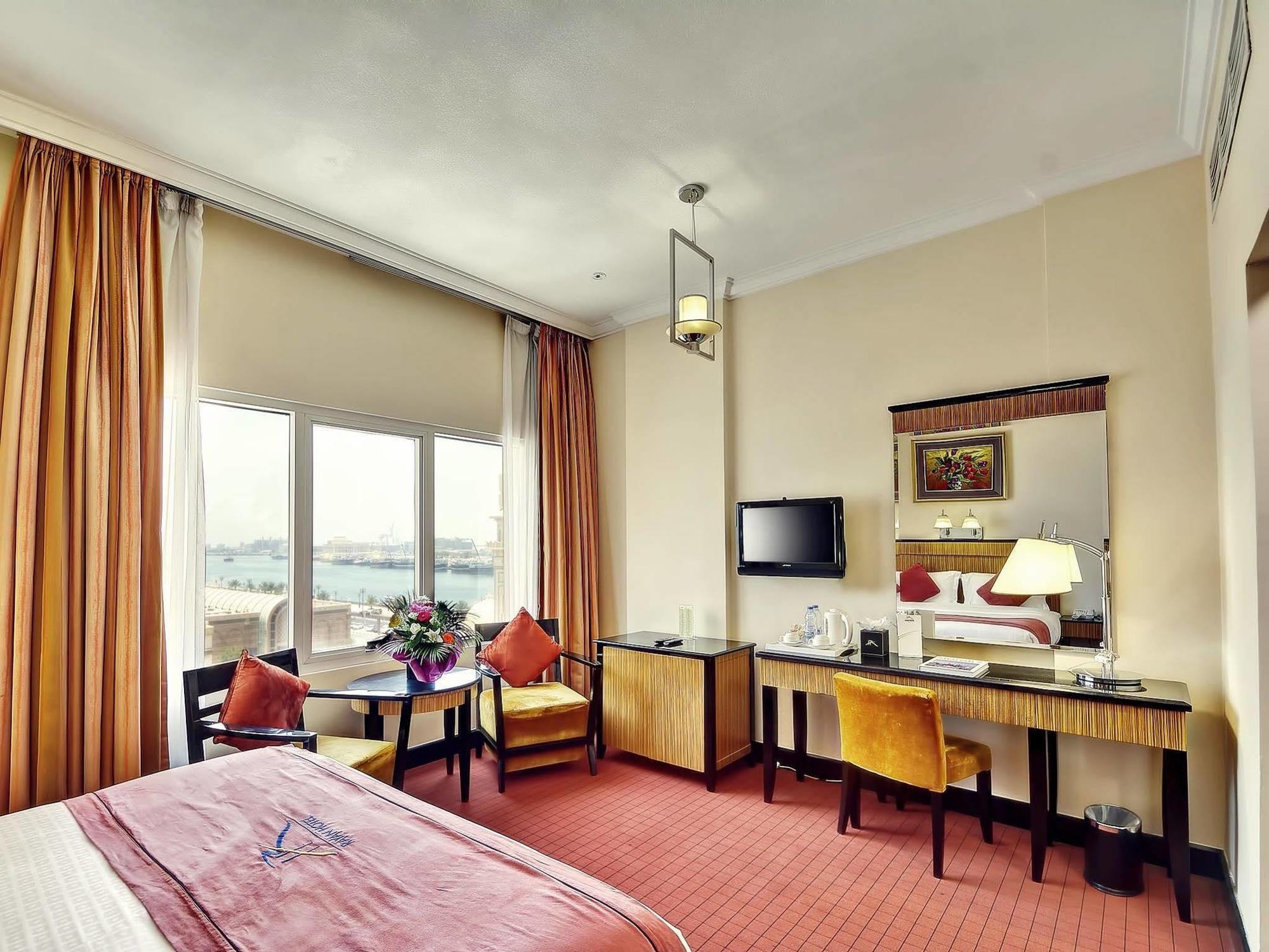 Rayan Hotel Corniche 샤르자 외부 사진