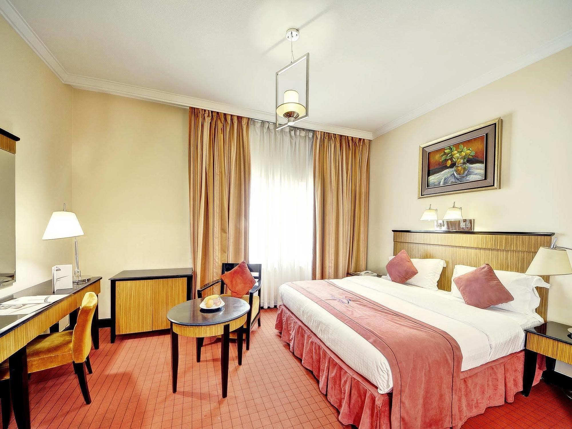 Rayan Hotel Corniche 샤르자 외부 사진